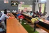 Giridih News: सरकारी योजनाओं की समीक्षा बैठक में BDO तिवारी सख्त, आवास और मनरेगा पर लगाई फटकार