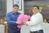Deoghar News: सौरभ कुमार भुवानिया बने 48वें उपायुक्त, निवर्तमान डीसी शशि प्रकाश सिंह से ली जिम्मेदारी