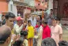 कसमार में सनसनी: कुएं पर नहाने गई महिला की चाकू से गला रेतकर हत्या, आरोपी फरार