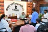 Giridih News: फरियादियों के बीच पहुँचे डीसी, समाहरणालय में उपायुक्त रामनिवास यादव ने लगाया जनता दरबार