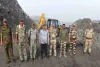 कोयला तस्करों पर सुरक्षा बलों का वज्रपात, बूटू बाबू बंगला इलाके में भारी मात्रा में अवैध कोयला नष्ट