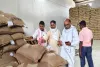 भाटडीह गोदाम निरीक्षण में कई चौंकाने वाले तथ्य उजागर, चावल की जगह खुद्दी वितरण का आरोप
