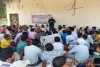 Palamu News: 83 दिनों से हड़ताल पर मनरेगा कर्मी, प्रशासन से की वार्ता की अपील