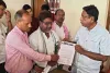 Sahebganj News: 85 दिन से जारी मनरेगा कर्मियों की हड़ताल, आलमगीर आलम से लगाई गुहार
