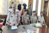 Pakur News: चाय दुकान की आड़ में बिक रही थी ब्राउन शुगर, पुलिस ने मारा छापा; दो गिरफ्तार