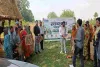 एनटीपीसी नॉर्थ करणपुरा ने परियोजना प्रभावित गांवों में बांटे 900 जूट बैग और 400 फलदार पौधे