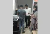 चास के कुर्रा में छापेमारी से हड़कंप, शराब दुकान से मिली 556 एक्सपायरी बियर