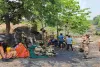 Dhanbad News: अवैध कोयला भंडारण स्थल पर छापेमारी, पांच हाइवा कोयला जब्त