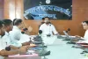 Palamu News: उपायुक्त दिलीप सिंह शेखावत ने खरीफ तैयारियों और कृषि योजनाओं की समीक्षा की