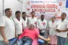 Dumka News: विश्व रक्तदाता दिवस पर भव्य शिविर, 14 प्रबुद्ध नागरिकों ने किया स्वैच्छिक रक्तदान