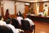 Dumka News: विकास योजनाओं को गति देने के लिए उपायुक्त अभिजीत सिन्हा ने की बड़ी समीक्षा बैठक