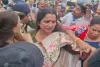 नामांकन के तुरंत बाद वीणा मानवी की गिरफ्तारी पर सियासत तेज, तेज प्रताप बोले- राजनीतिक साजिश
