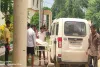 Koderma News: राशन दुकान पर बुजुर्ग को आया हार्ट अटैक, इलाज के अभाव में मौत का आरोप
