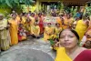 Koderma News: गायत्री शक्तिपीठ में धूमधाम से मना गुरु पूर्णिमा पर्व, 100 पौधों का हुआ वितरण