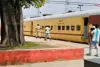 मिर्जाचौकी स्टेशन पर पूजा स्पेशल ट्रेन में चैन पुलिंग, 15 मिनट तक रुकी ट्रेन