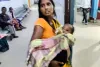 Koderma News: परसाबाद गांव में 2 वर्षीय मासूम पर पागल कुत्ते का हमला, गंभीर रूप से घायल