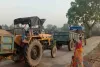 Koderma News: स्थानीय ग्रामीणों को नहीं मिल रहा बालू, मनमाने दामों पर हो रही बिक्री