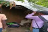 टुंडी के कमलपुर जंगल में एकाकी रह रहे 75 वर्षीय सुरेंद्र सोरेन की मदद को आगे आया धनबाद प्रशासन