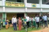 Dumka News: उत्क्रमित मध्य विद्यालय बाबूकदेली में आठवीं के 24 विद्यार्थियों को मिली साइकिल