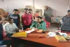 Koderma News: झंडा चौक से अशोका होटल तक 15 दुकानों में सघन जांच, दुकानदारों में हड़कंप
