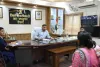 Deoghar News: जनता दरबार में पहुंचे ग्रामीण, उपायुक्त ने अधिकारियों को दिए समयबद्ध निष्पादन के निर्देश