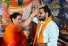 Deoghar News: महामंडलेश्वर राजेश्वरी नंद गिरी के सेवा शिविर पहुंचे भोजपुरी सुपरस्टार अरविंद अकेला ‘कल्लू’