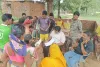 Koderma News: सीओ सारांस जैन ने गरियाय बिरहोर टोला का किया औचक निरीक्षण