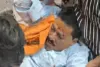 साहिबगंज प्लेटफॉर्म-2 पर चलती ट्रेन के नीचे गिरा बुजुर्ग, जीआरपी जवान की सूझबूझ से बची जान