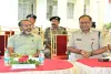 Giridih News: कानून-व्यवस्था होगी मजबूत, डीसी और एसपी ने 32 नए वाहनों को दिखाई हरी झंडी