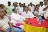 पूर्व मंत्री आलमगीर आलम ने कई पंचायत का किया दौरा, ग्रामीणों की सुनीं समस्याएं, समाधान का दिया आश्वासन