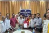 Dhanbad News: एएमपी कोलियरी कर्मी मंटु महतो की इलाज के दौरान मौत, जीएम दफ्तर पर प्रदर्शन