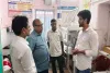 Pakur News: सिविल सर्जन ने सीएचसी का किया औचक निरीक्षण, व्यवस्थाओं का लिया जायजा