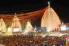 तीसरी सोमवारी पर बाबा बैद्यनाथ धाम में उमड़ा आस्था का सैलाब, तीन लाख कांवरियों ने किया जलाभिषेक