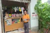Dumka News: रानीश्वर में आंगनबाड़ी पोषाहार आपूर्तिकर्ताओं की दुकानों पर बीडीओ का औचक निरीक्षण