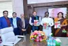 Jharkhand Politics: मुख्यमंत्री हेमन्त सोरेन से SLBC प्रतिनिधिमंडल की शिष्टाचार भेंट, 96वीं बैठक की स्मारिका भेंट