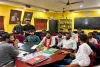 Giridih News: NCC छात्राओं से दुर्व्यवहार मामले में एबीवीपी और आजसू ने प्राचार्य से की वार्ता