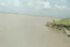 Sahibganj News:गंगा के बढ़ते जलस्तर से साहिबगंज में बढ़ी दहशत, बैजनाथ-कारगिल दियारा में कटाव से विस्थापन का डर