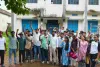 Dumka News: एस.पी. कॉलेज में सीट कटौती के खिलाफ छात्र समन्वय समिति की अनिश्चितकालीन तालाबंदी
