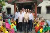 Giridih News: बैंक ऑफ इंडिया के 121वें स्थापना दिवस पर वृद्धा आश्रम में बांटे फल-नाश्ता