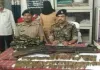 Latehar News: इचाक जंगल से पुलिस को जिंदा कारतूस बरामद