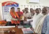 Hazaribagh News: महासमिति के अध्यक्ष एवं अन्य सदस्यों ने एसडीपीओ को किया सम्मानित 