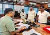 Giridih News: उपायुक्त के जनता दरबार में उमड़ी भीड़, मौके पर ही कई समस्याओं का हुआ समाधान