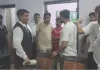 Chaibasa News: कलेक्ट्रेट के बाहर अधिवक्ताओं की सजगता से रुका जाली दस्तावेजों का कारोबार