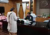 Hazaribagh News: डीसी का जनता दरबार: दिव्यांग की पेंशन तुरंत शुरू करने का आदेश, अधिकारियों को दी चेतावनी