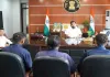 Palamu News: विश्वशांति पदयात्रा एवं जन-जागरूकता अभियान को लेकर पर्वतारोहियों ने उपायुक्त से की मुलाकात