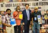 Koderma News: दादा साहब फाल्के फिल्म फेस्टिवल में डॉक्टर वीरेंद्र कुमार की फिल्मों ने मचाई धूम