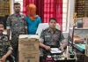 Palamu News: शराब तस्करी पर स्ट्राइक: हुसैनाबाद पुलिस ने लग्जरी कार से जब्त की 100 बोतल शराब
