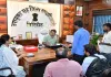 Giridih News: फरियादियों के बीच पहुँचे डीसी, समाहरणालय में उपायुक्त रामनिवास यादव ने लगाया जनता दरबार