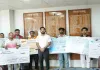Palamu News: डीसी ने 8 गुड सेमेरिटीन को सौंपा चेक, विभिन्न सड़क हादसों में बचायी थी राहगीरों की जान 