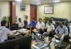 Dhanbad News: किसानों की आय बढ़ाने पर प्रशासन का विशेष जोर, एक सप्ताह के भीतर लाइसेंस और बीज-खाद के आवेदन का आदेश